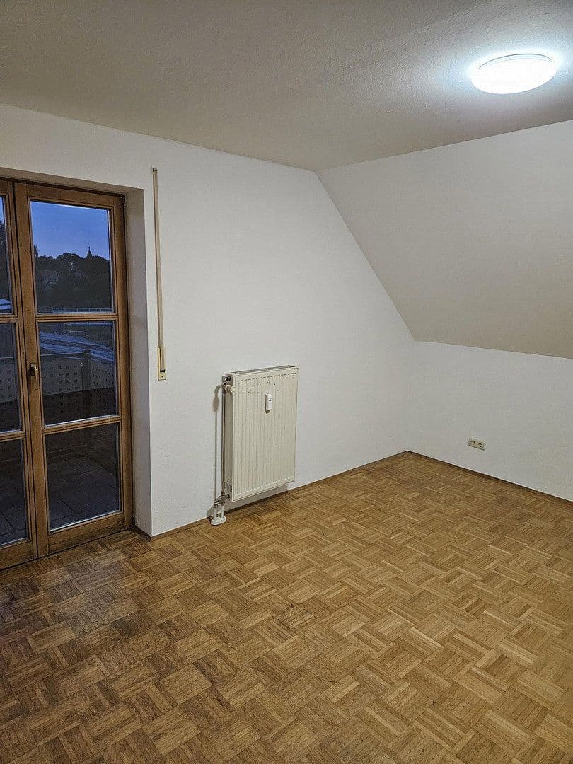 Prodej bytu 3+1 70 m², Schloßstraße 23a, Schrobenhausen - Sandizell, Bavorsko Prodej bytu 3+1 70 m², Schloßstraße 23a, Schrobenhausen - Sandizell, Bavorsko