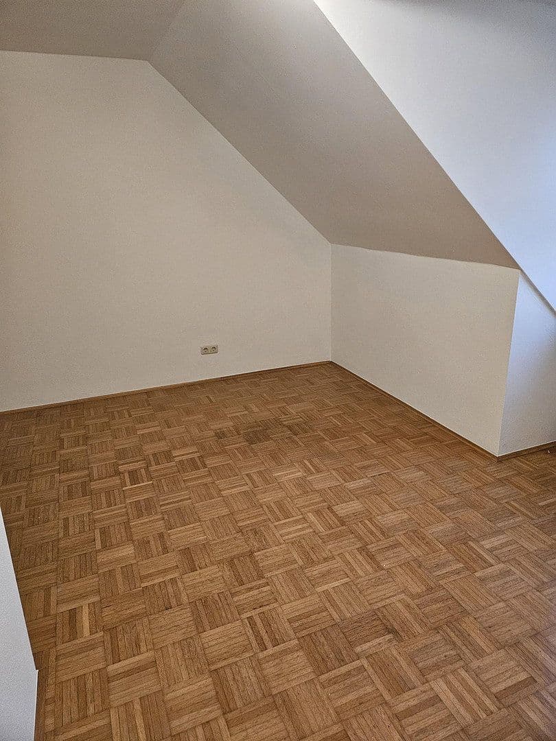 Prodej bytu 3+1 70 m², Schloßstraße 23a, Schrobenhausen - Sandizell, Bavorsko Prodej bytu 3+1 70 m², Schloßstraße 23a, Schrobenhausen - Sandizell, Bavorsko