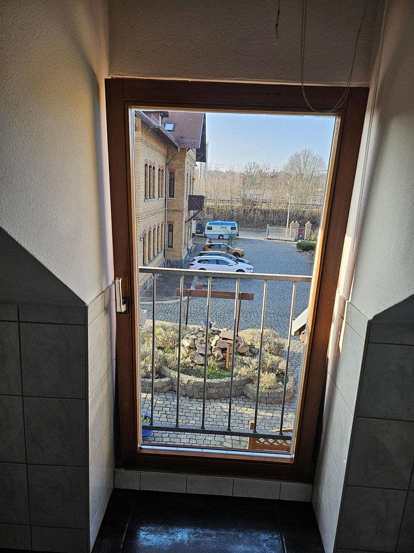Pronájem bytu 3+1 72 m², Kitscherstr 10 H2, Křemeničov, Sasko Pronájem bytu 3+1 72 m², Kitscherstr 10 H2, Křemeničov, Sasko