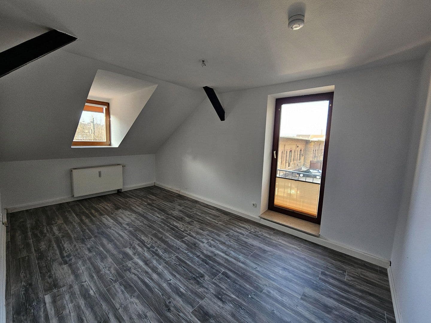 Pronájem bytu 3+1 72 m², Kitscherstr 10 H2, Křemeničov, Sasko Pronájem bytu 3+1 72 m², Kitscherstr 10 H2, Křemeničov, Sasko