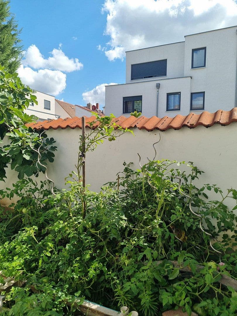 Prodej domu 187 m², pozemek 250 m², Elisabethenstraße 7, Bürstadt, Hessen Prodej domu 187 m², pozemek 250 m², Elisabethenstraße 7, Bürstadt, Hessen
