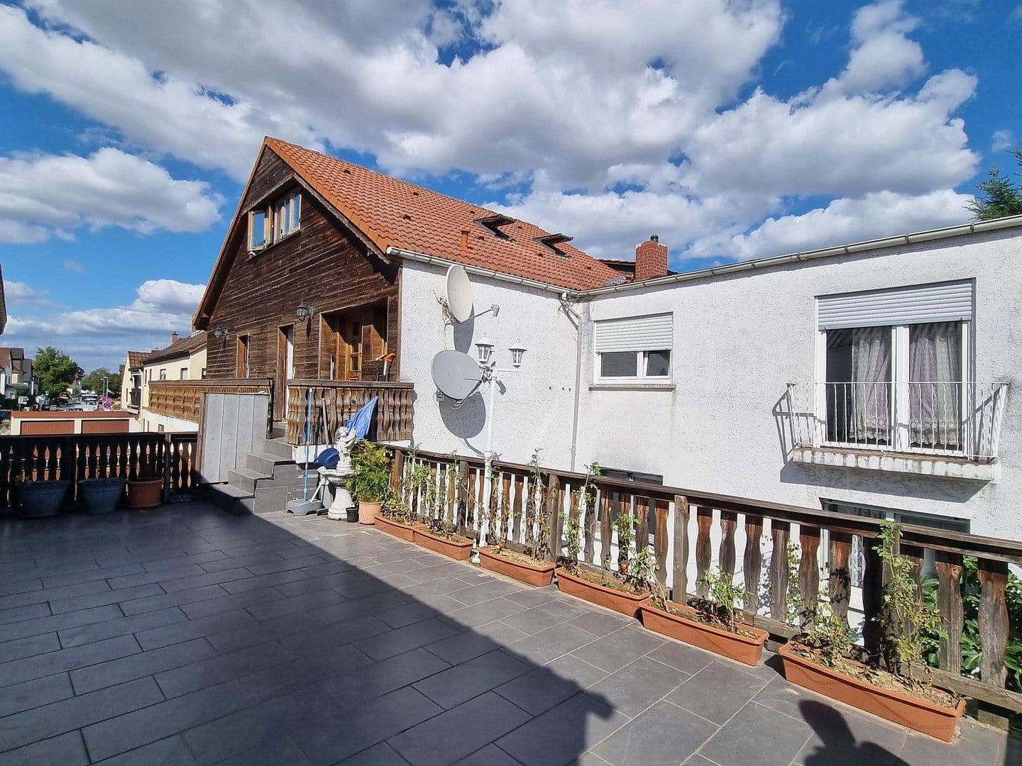 Prodej domu 187 m², pozemek 250 m², Elisabethenstraße 7, Bürstadt, Hessen Prodej domu 187 m², pozemek 250 m², Elisabethenstraße 7, Bürstadt, Hessen