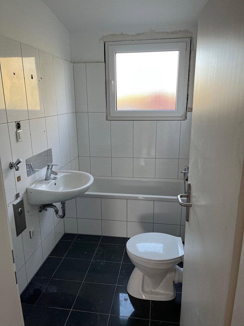 Prodej bytu 3+1 63 m², Köln, Severní Porýní-Vestfálsko Prodej bytu 3+1 63 m², Köln, Severní Porýní-Vestfálsko