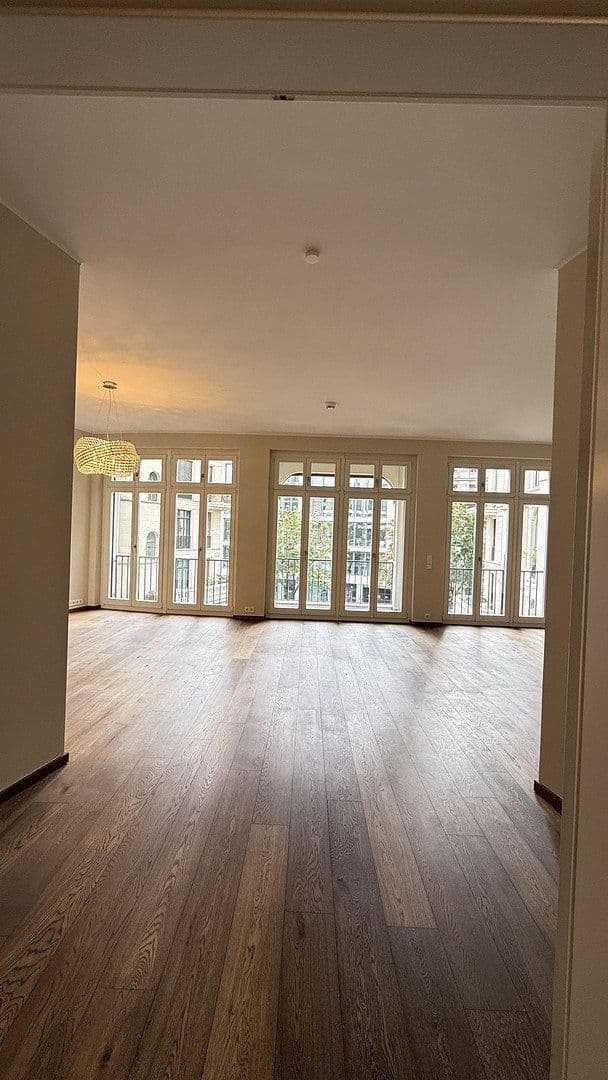 Pronájem bytu 4+1 129 m², Berlin, Berlín Pronájem bytu 4+1 129 m², Berlin, Berlín