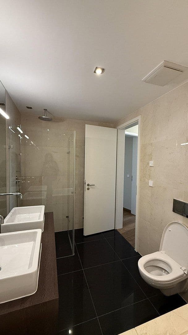 Pronájem bytu 4+1 129 m², Berlin, Berlín Pronájem bytu 4+1 129 m², Berlin, Berlín