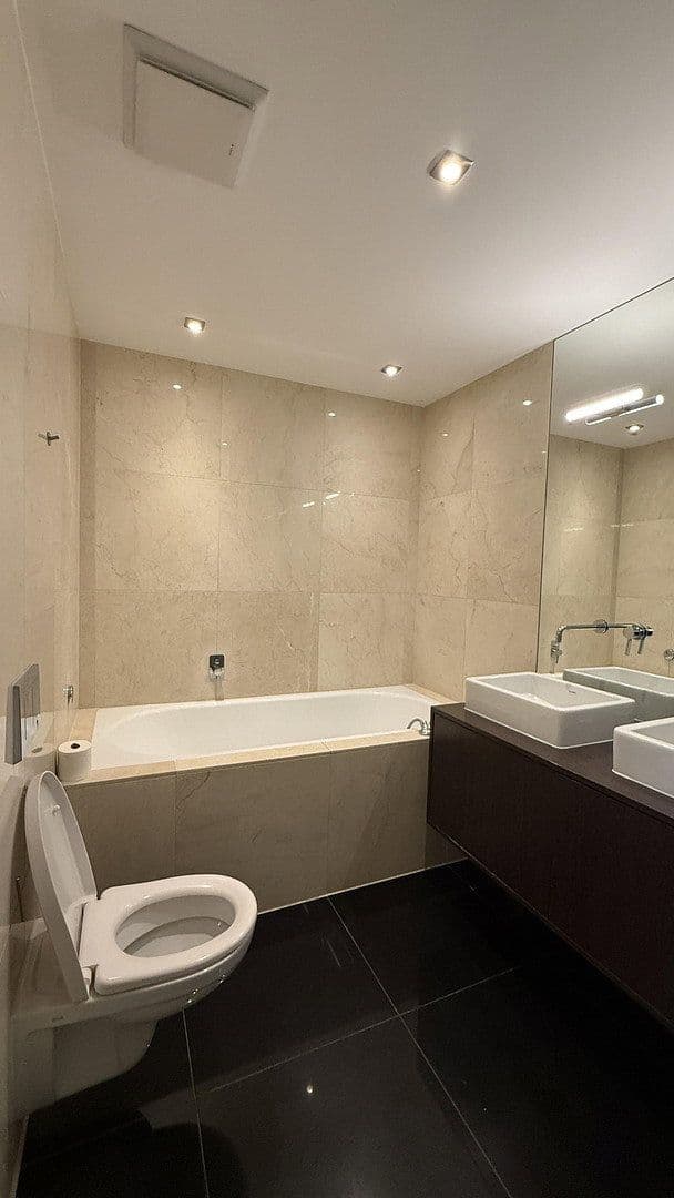 Pronájem bytu 4+1 129 m², Berlin, Berlín Pronájem bytu 4+1 129 m², Berlin, Berlín