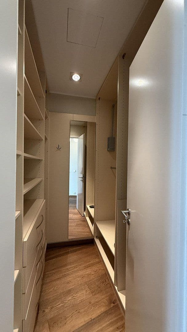 Pronájem bytu 4+1 129 m², Berlin, Berlín Pronájem bytu 4+1 129 m², Berlin, Berlín