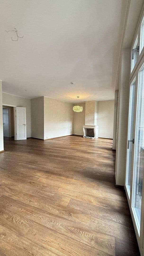 Pronájem bytu 4+1 129 m², Berlin, Berlín Pronájem bytu 4+1 129 m², Berlin, Berlín