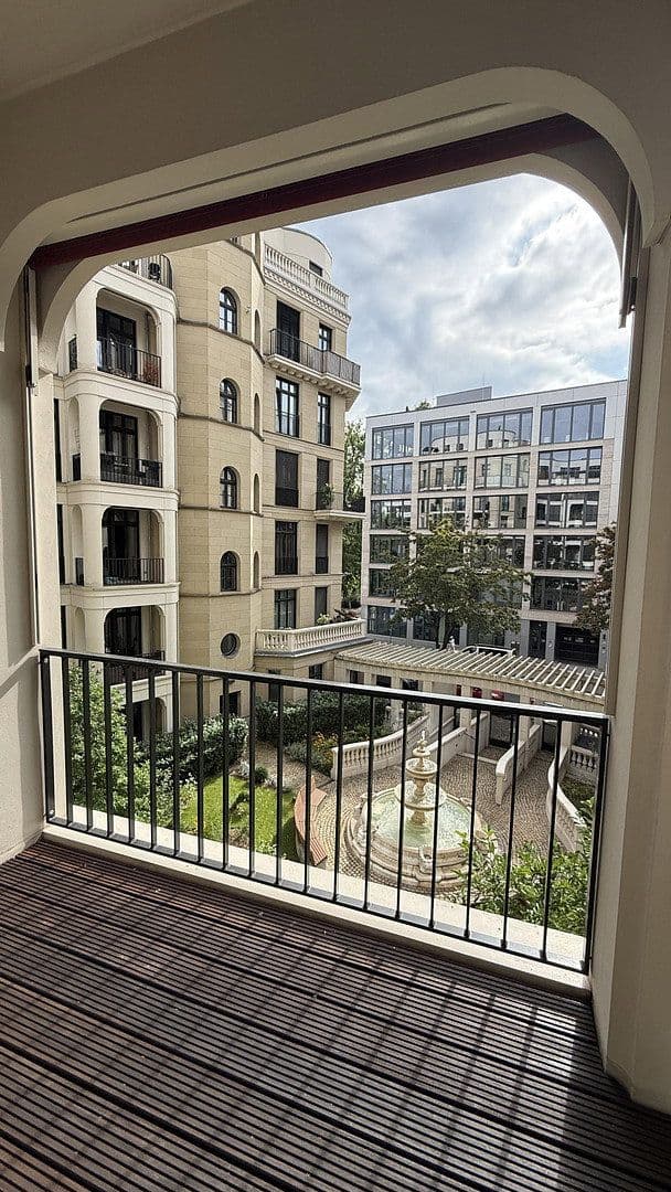 Pronájem bytu 4+1 129 m², Berlin, Berlín Pronájem bytu 4+1 129 m², Berlin, Berlín