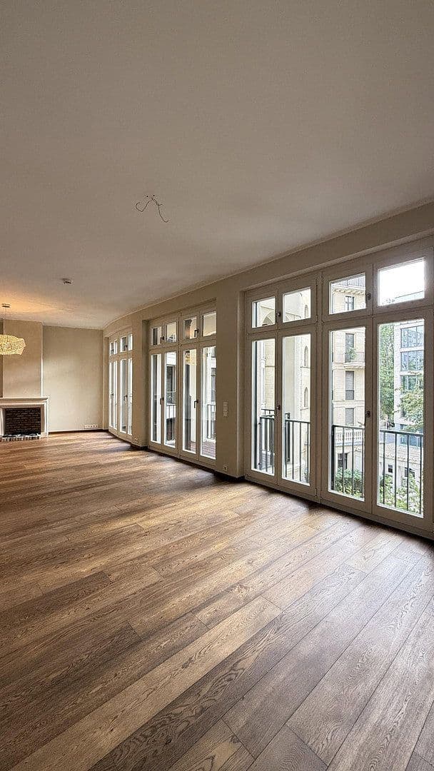 Pronájem bytu 4+1 129 m², Berlin, Berlín Pronájem bytu 4+1 129 m², Berlin, Berlín