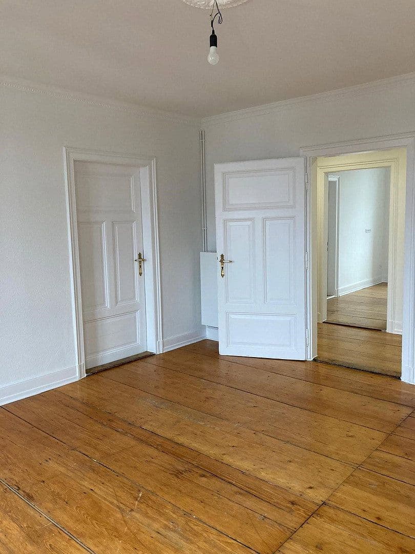 Pronájem bytu 4+1 106 m², Bismarckstraße 86, Offenbach am Main, Hessen Pronájem bytu 4+1 106 m², Bismarckstraße 86, Offenbach am Main, Hessen