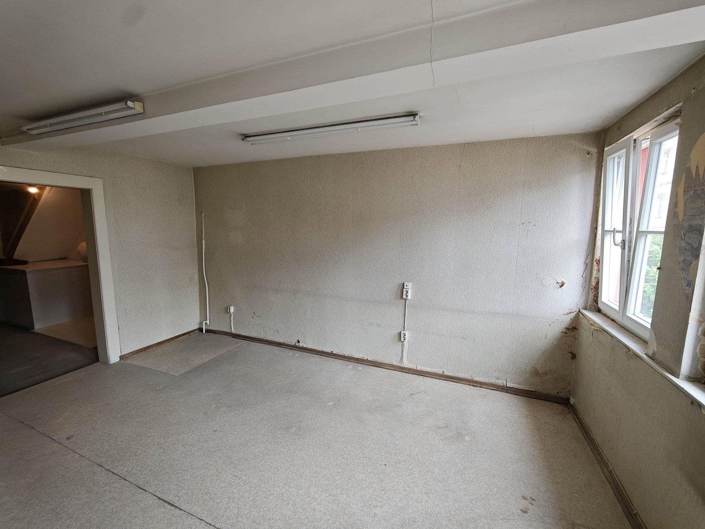 Prodej domu 220 m², pozemek 149 m², Spörleinstrasse 32, Bad Neustadt an der Saale, Bavorsko Prodej domu 220 m², pozemek 149 m², Spörleinstrasse 32, Bad Neustadt an der Saale, Bavorsko