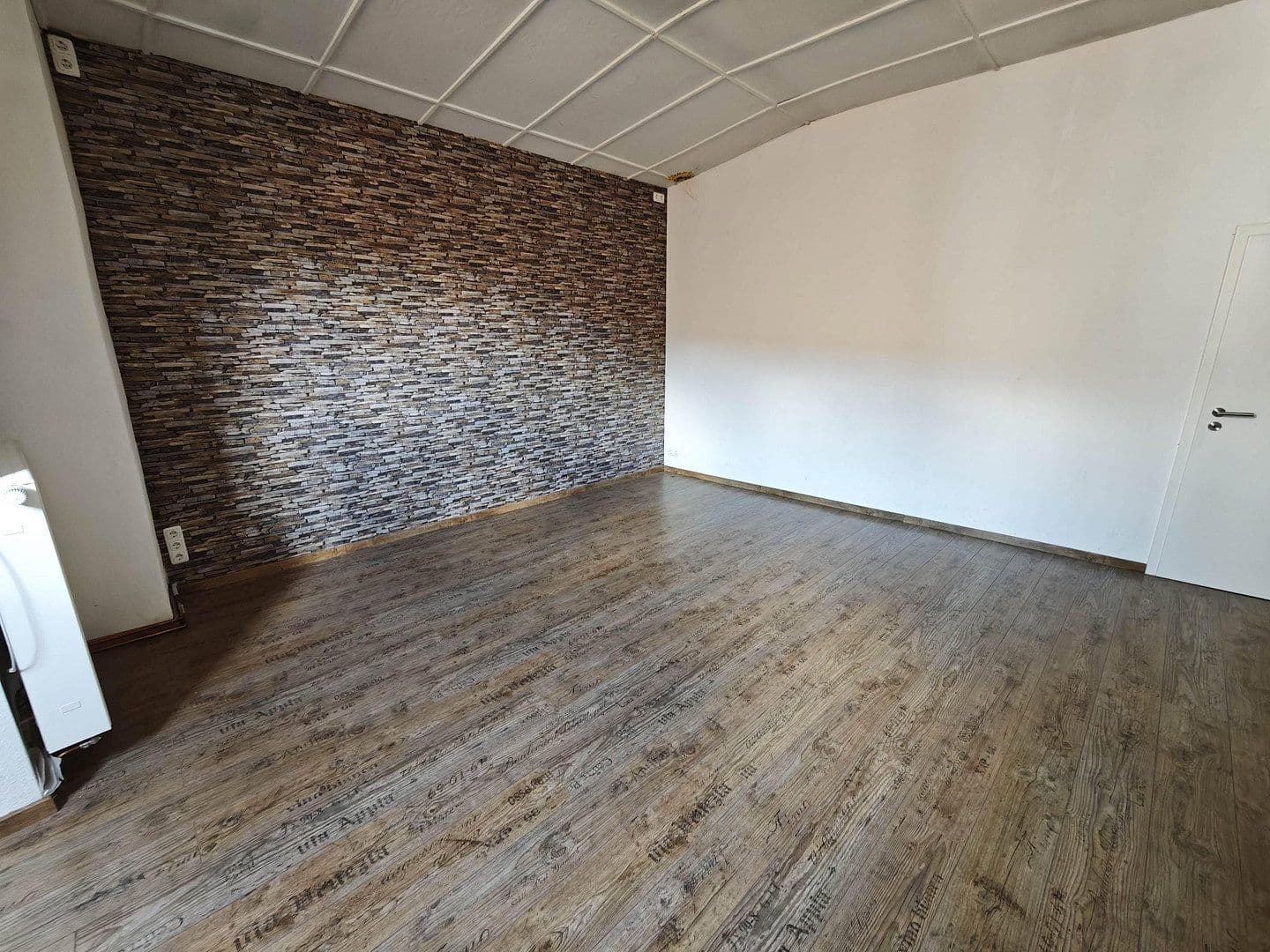 Prodej domu 220 m², pozemek 149 m², Spörleinstrasse 32, Bad Neustadt an der Saale, Bavorsko Prodej domu 220 m², pozemek 149 m², Spörleinstrasse 32, Bad Neustadt an der Saale, Bavorsko