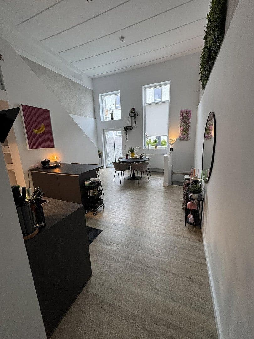 Pronájem bytu 3+kk 173 m², Würzburg, Bavorsko Pronájem bytu 3+kk 173 m², Würzburg, Bavorsko