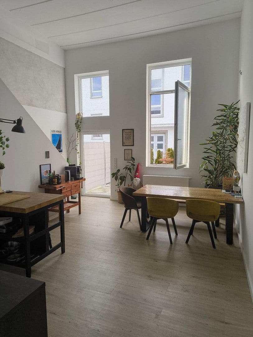 Pronájem bytu 3+kk 173 m², Würzburg, Bavorsko Pronájem bytu 3+kk 173 m², Würzburg, Bavorsko