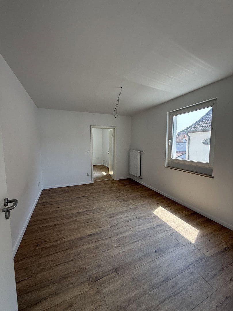 Pronájem bytu 4+1 78 m², Hermannstraße, Lauf an der Pegnitz, Bavorsko Pronájem bytu 4+1 78 m², Hermannstraße, Lauf an der Pegnitz, Bavorsko