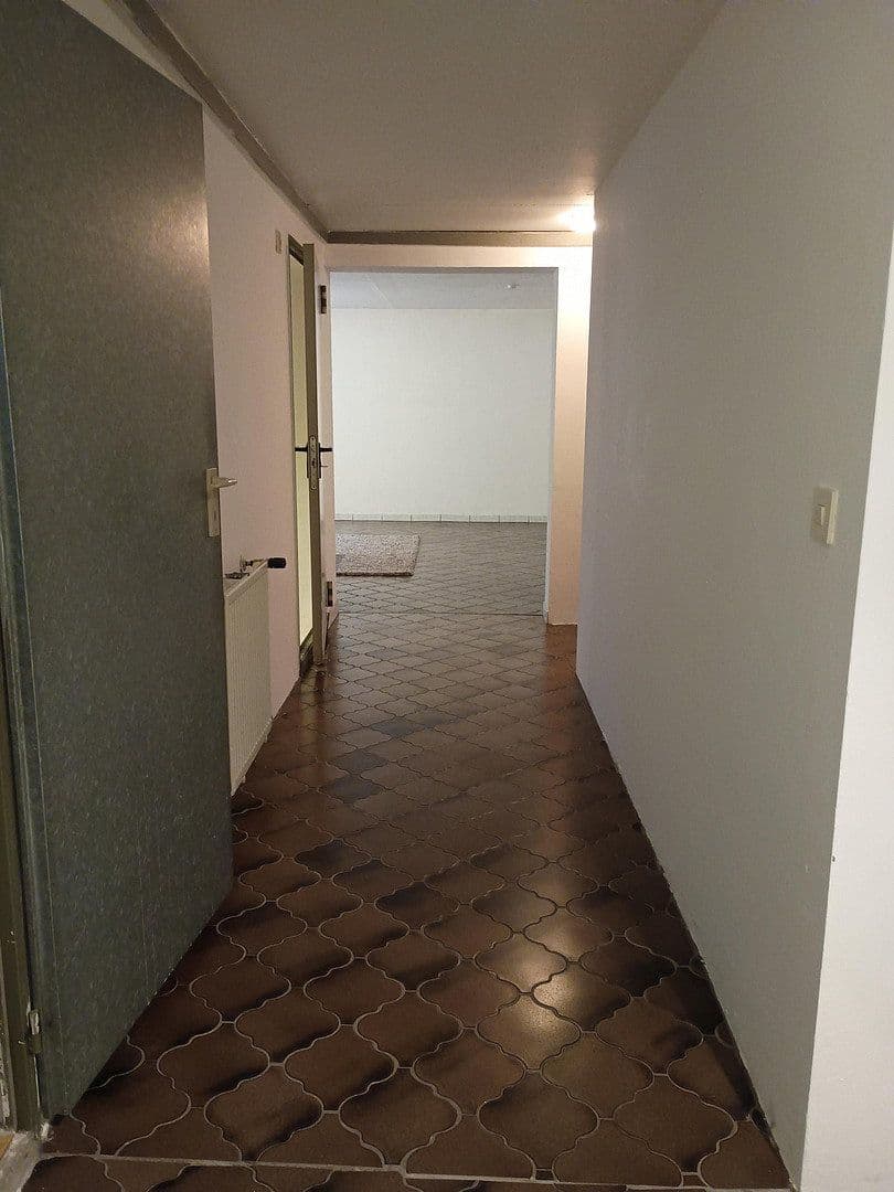 Prodej domu 117 m², pozemek 195 m², Am Felsenkeller 13, Griesheim, Hessen Prodej domu 117 m², pozemek 195 m², Am Felsenkeller 13, Griesheim, Hessen