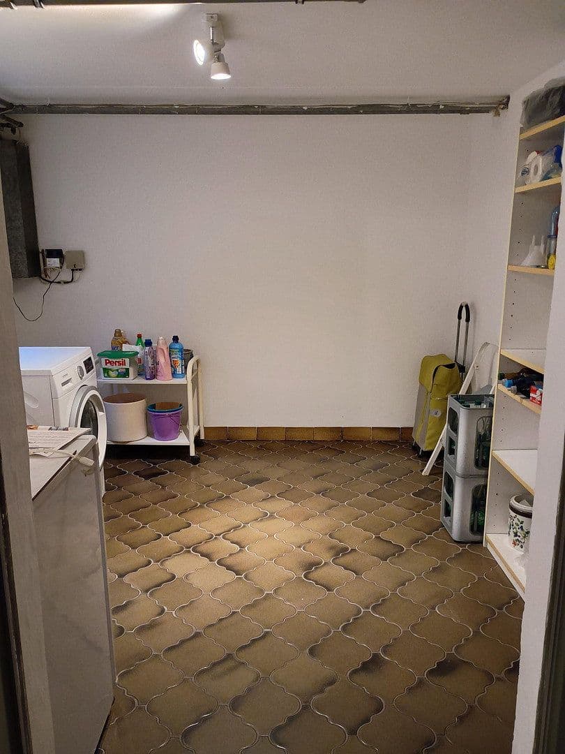 Prodej domu 117 m², pozemek 195 m², Am Felsenkeller 13, Griesheim, Hessen Prodej domu 117 m², pozemek 195 m², Am Felsenkeller 13, Griesheim, Hessen