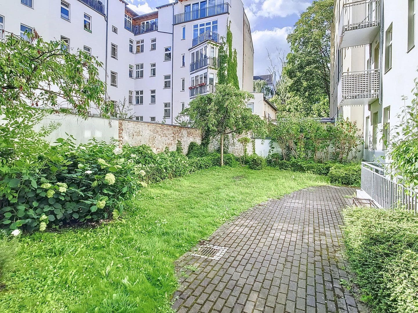 Prodej bytu 1+1 39 m², Berlin, Berlín Prodej bytu 1+1 39 m², Berlin, Berlín