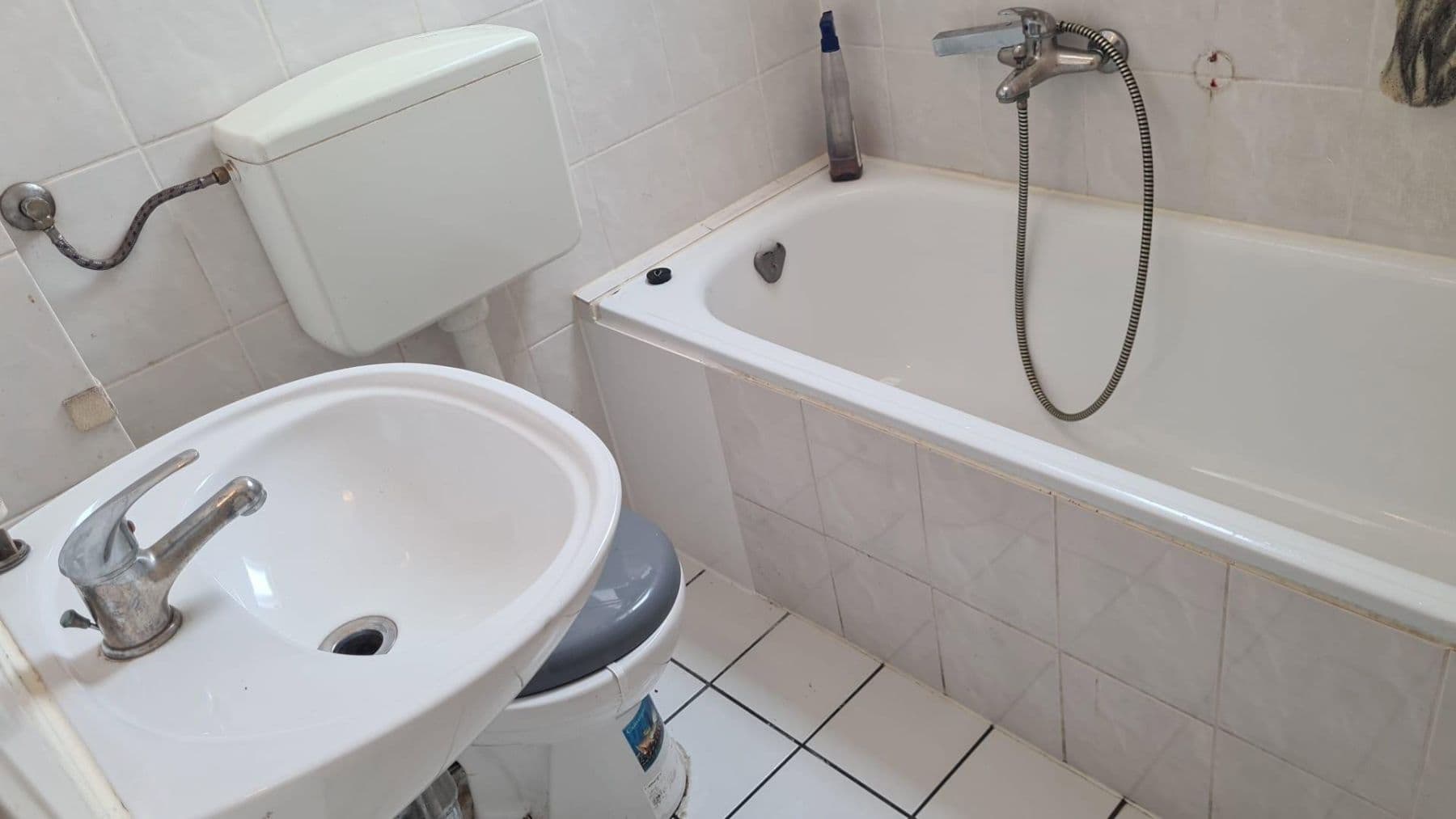 Pronájem bytu 2+1 50 m², Langer Lohberg 18, Lübeck, Šlesvicko-Holštýnsko Pronájem bytu 2+1 50 m², Langer Lohberg 18, Lübeck, Šlesvicko-Holštýnsko