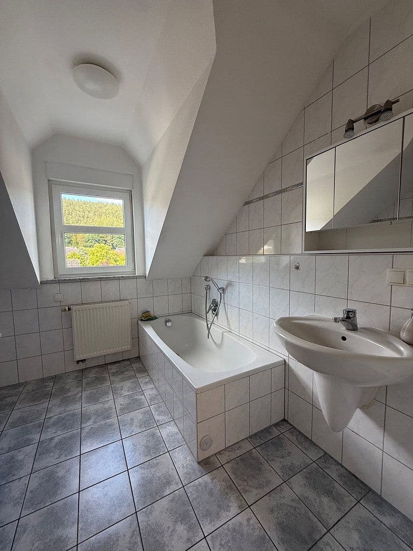 Pronájem bytu 3+1 95 m², Stadelmannstraße 31, Lohr am Main, Bavorsko Pronájem bytu 3+1 95 m², Stadelmannstraße 31, Lohr am Main, Bavorsko