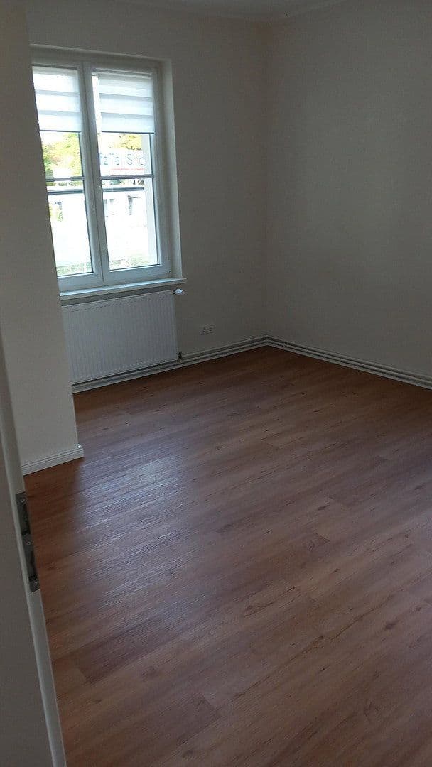 Pronájem bytu 4+1 99 m², Glindower Chausseestr. 145, Werder (Havel), Braniborsko Pronájem bytu 4+1 99 m², Glindower Chausseestr. 145, Werder (Havel), Braniborsko