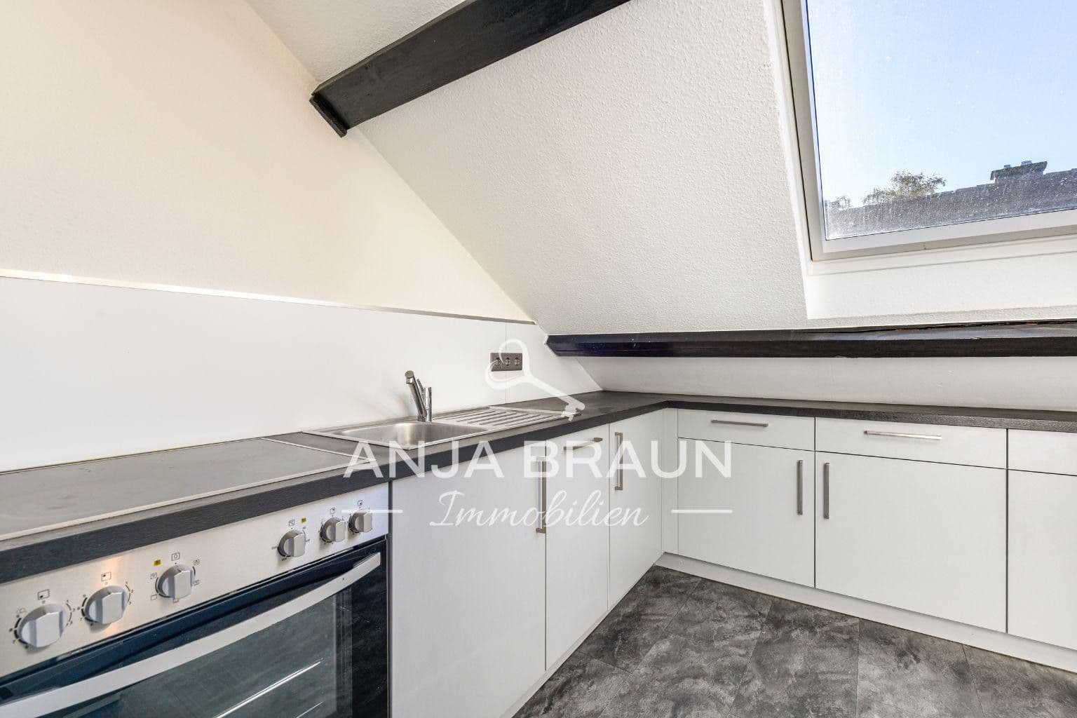 Prodej domu 105 m², pozemek 847 m², Hamburg, Hamburg Prodej domu 105 m², pozemek 847 m², Hamburg, Hamburg