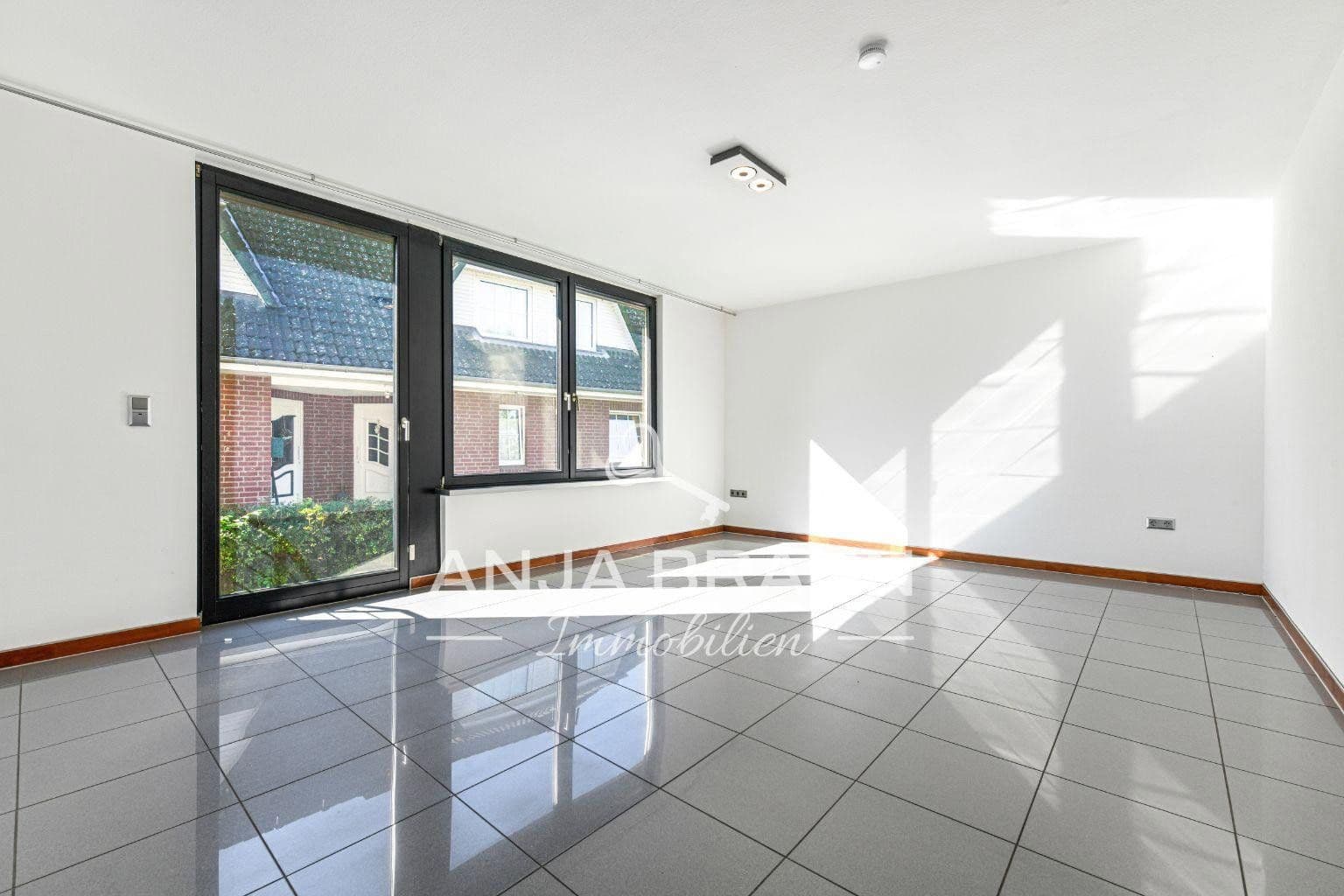 Prodej domu 105 m², pozemek 847 m², Hamburg, Hamburg Prodej domu 105 m², pozemek 847 m², Hamburg, Hamburg