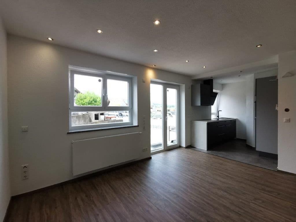 Prodej domu 177 m², pozemek 600 m², In den Birken 13, Oberotterbach, Porýní-Falc Prodej domu 177 m², pozemek 600 m², In den Birken 13, Oberotterbach, Porýní-Falc