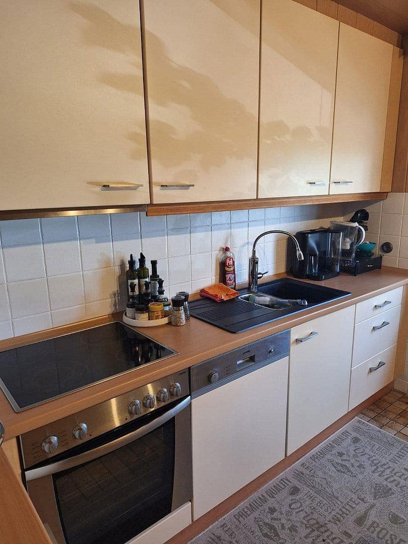 Prodej domu 219 m², pozemek 586 m², Wölfersheim, Hessen Prodej domu 219 m², pozemek 586 m², Wölfersheim, Hessen