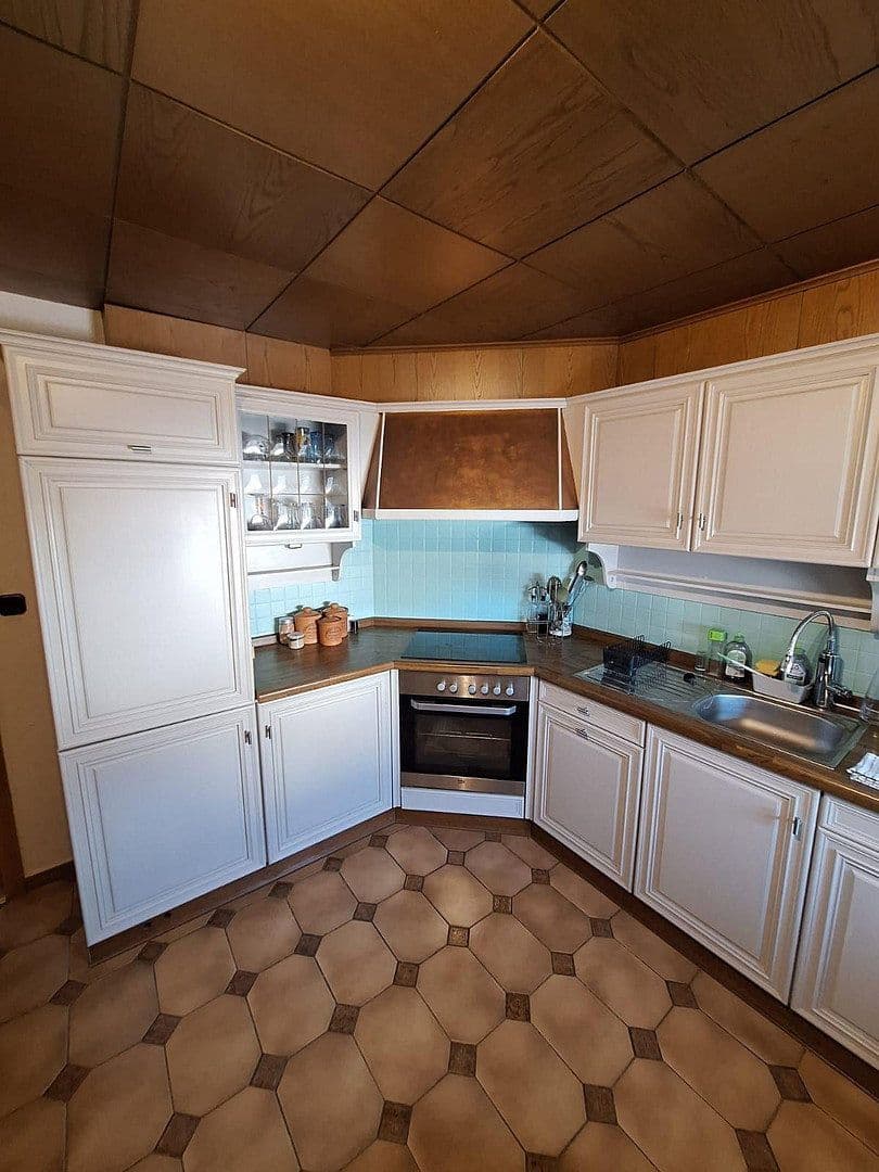 Prodej domu 219 m², pozemek 586 m², Wölfersheim, Hessen Prodej domu 219 m², pozemek 586 m², Wölfersheim, Hessen