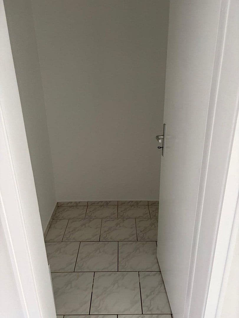 Pronájem bytu 2+1 64 m², Mannheim, Bádensko-Württembersko Pronájem bytu 2+1 64 m², Mannheim, Bádensko-Württembersko