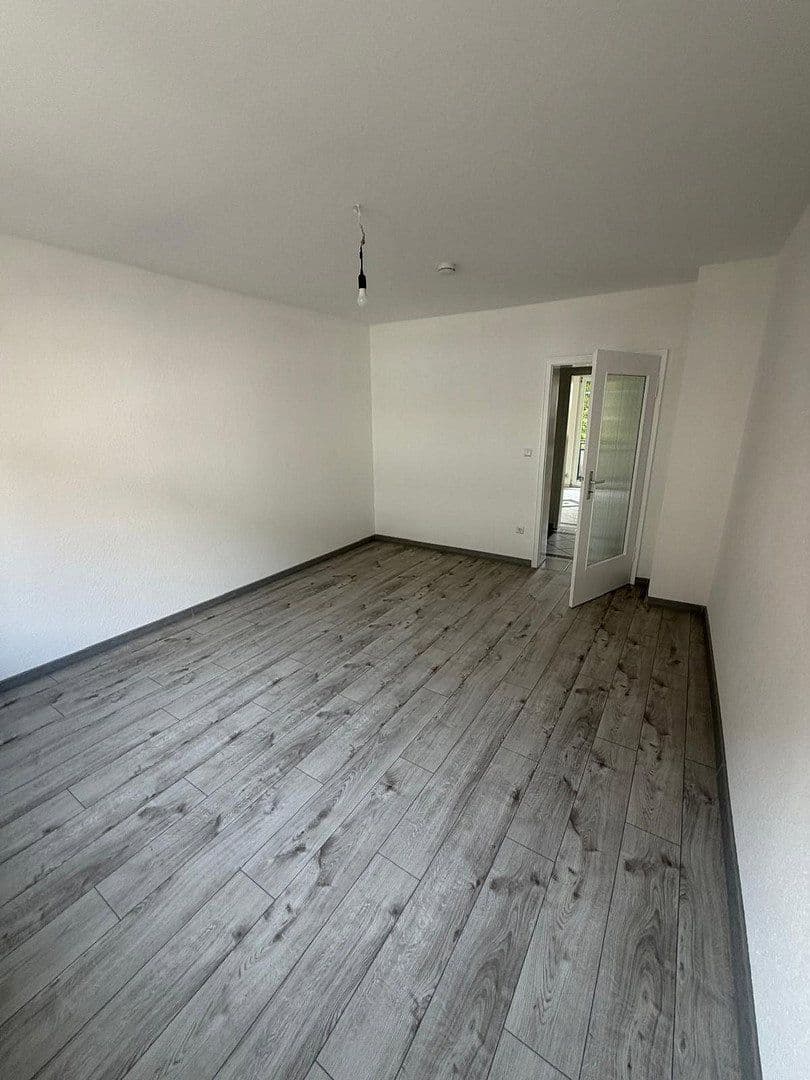 Pronájem bytu 2+1 64 m², Mannheim, Bádensko-Württembersko Pronájem bytu 2+1 64 m², Mannheim, Bádensko-Württembersko