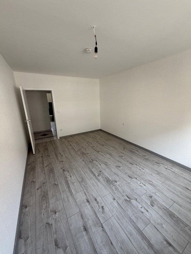 Pronájem bytu 2+1 64 m², Mannheim, Bádensko-Württembersko Pronájem bytu 2+1 64 m², Mannheim, Bádensko-Württembersko