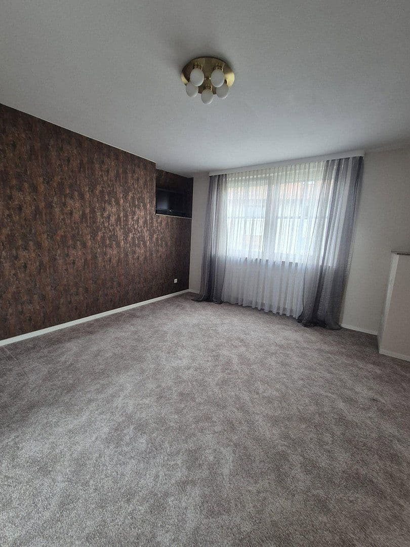 Prodej domu 160 m², pozemek 394 m², Alte Steigstraße 1, Bammental, Bádensko-Württembersko Prodej domu 160 m², pozemek 394 m², Alte Steigstraße 1, Bammental, Bádensko-Württembersko