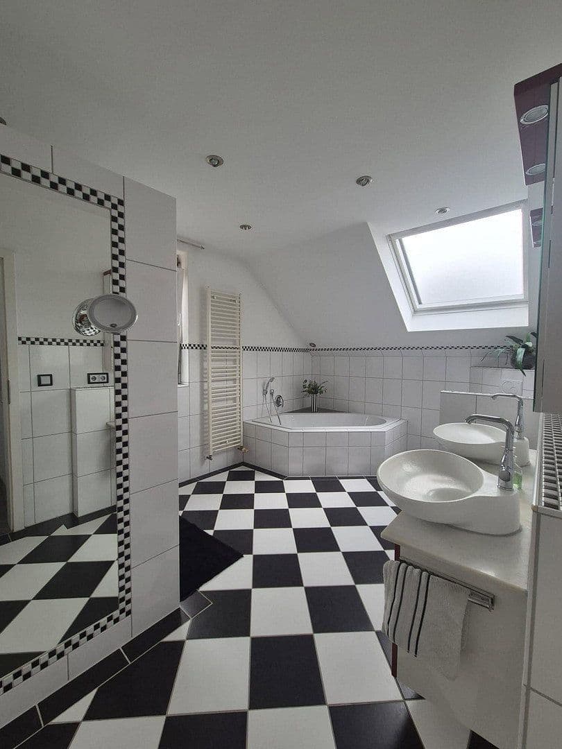 Prodej domu 160 m², pozemek 394 m², Alte Steigstraße 1, Bammental, Bádensko-Württembersko Prodej domu 160 m², pozemek 394 m², Alte Steigstraße 1, Bammental, Bádensko-Württembersko