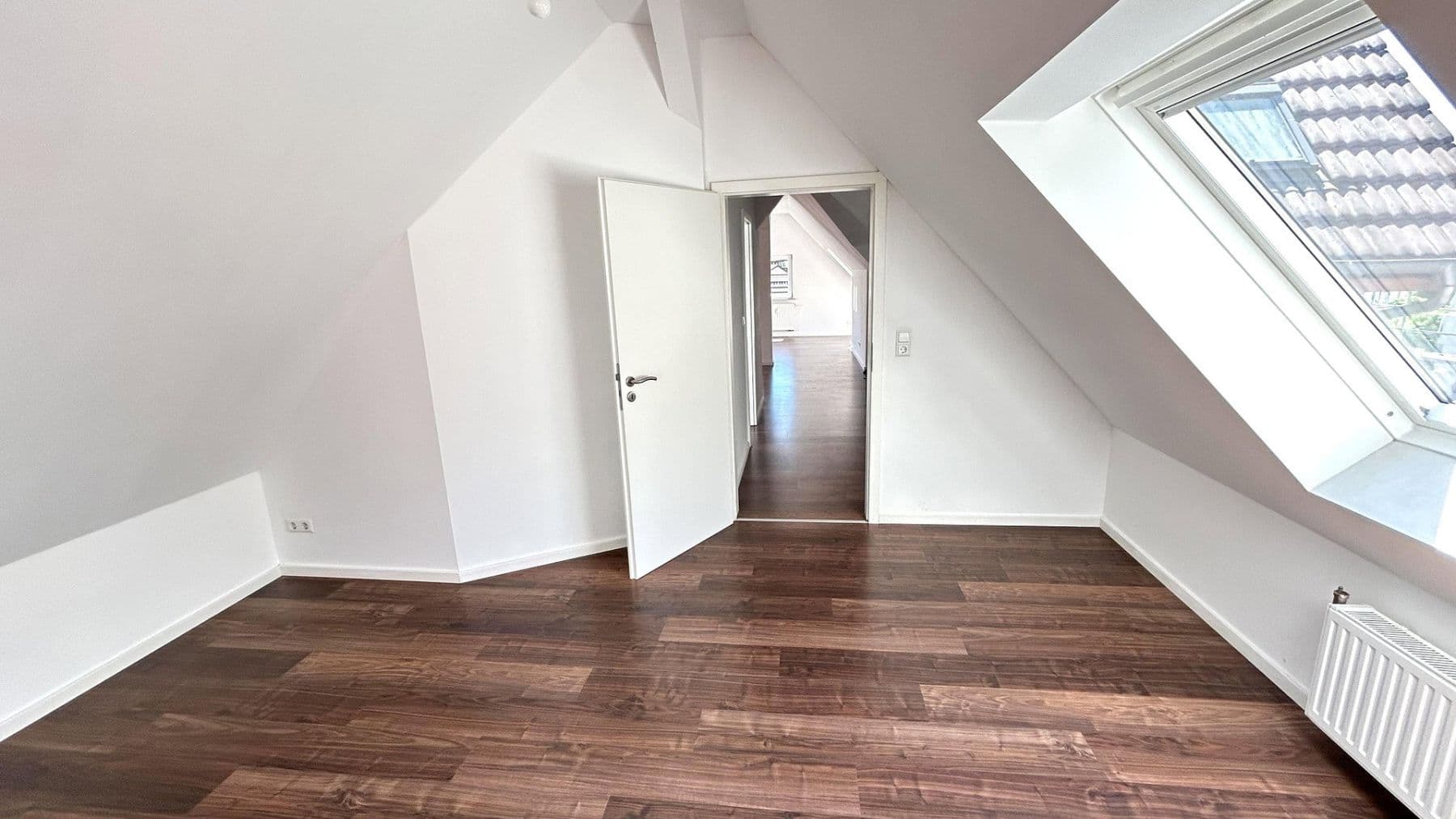 Prodej bytu 2+1 49 m², Mittlere Beutau 69, Esslingen am Neckar, Bádensko-Württembersko Prodej bytu 2+1 49 m², Mittlere Beutau 69, Esslingen am Neckar, Bádensko-Württembersko