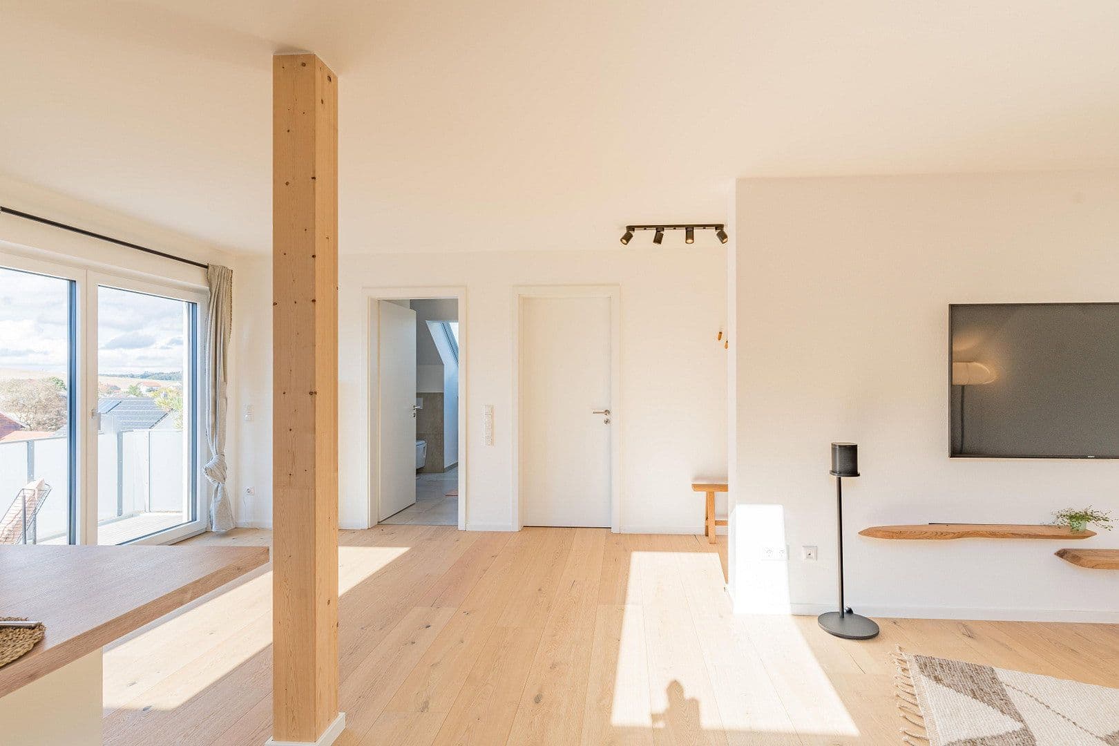 Pronájem bytu 2+1 65 m², Nelkenweg 10, Freising, Bavorsko Pronájem bytu 2+1 65 m², Nelkenweg 10, Freising, Bavorsko