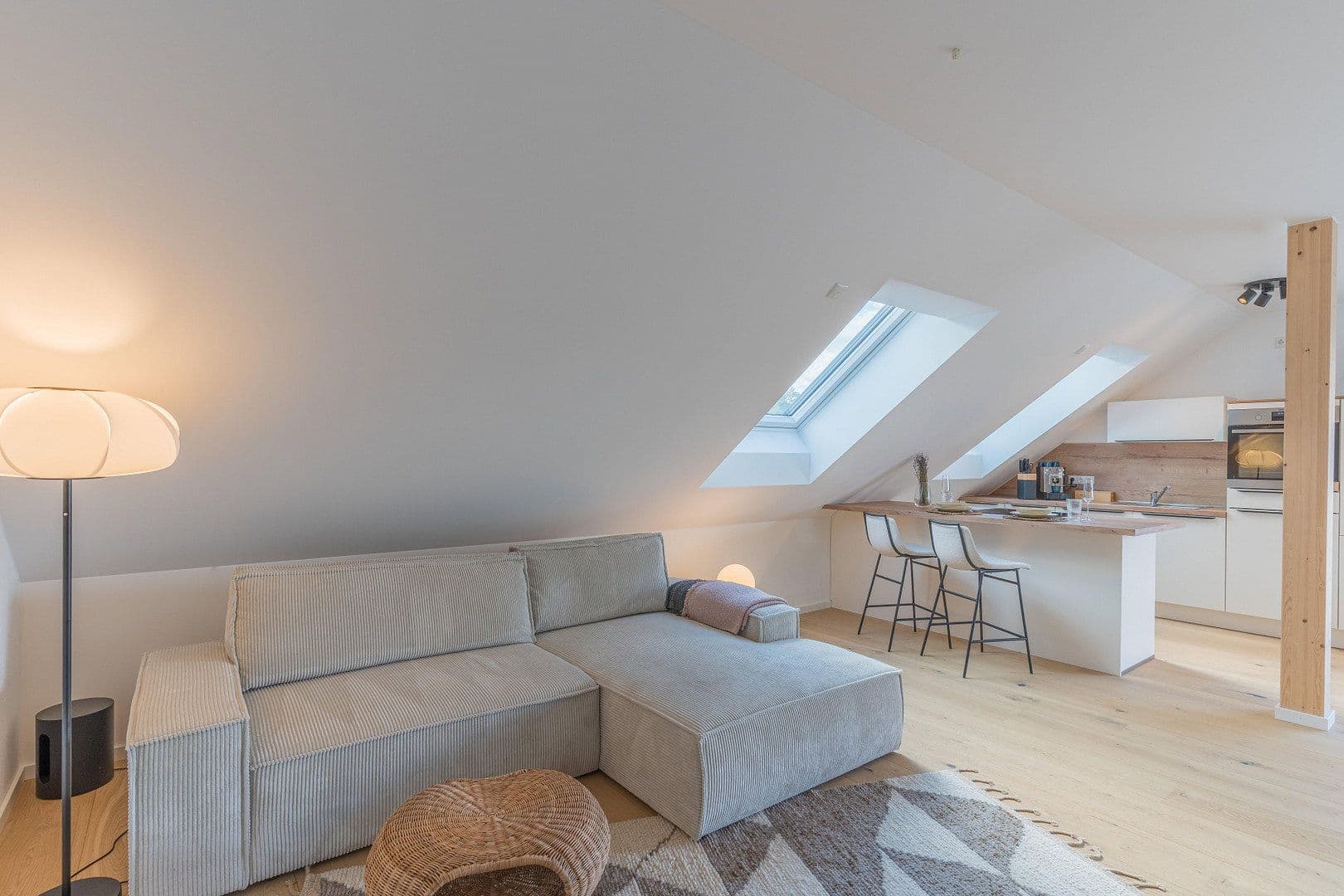 Pronájem bytu 2+1 65 m², Nelkenweg 10, Freising, Bavorsko Pronájem bytu 2+1 65 m², Nelkenweg 10, Freising, Bavorsko
