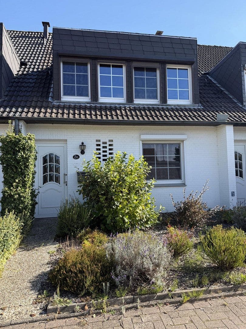 Prodej domu 110 m², pozemek 171 m², Waldstraße 2a, Weyhe, Dolní Sasko Prodej domu 110 m², pozemek 171 m², Waldstraße 2a, Weyhe, Dolní Sasko