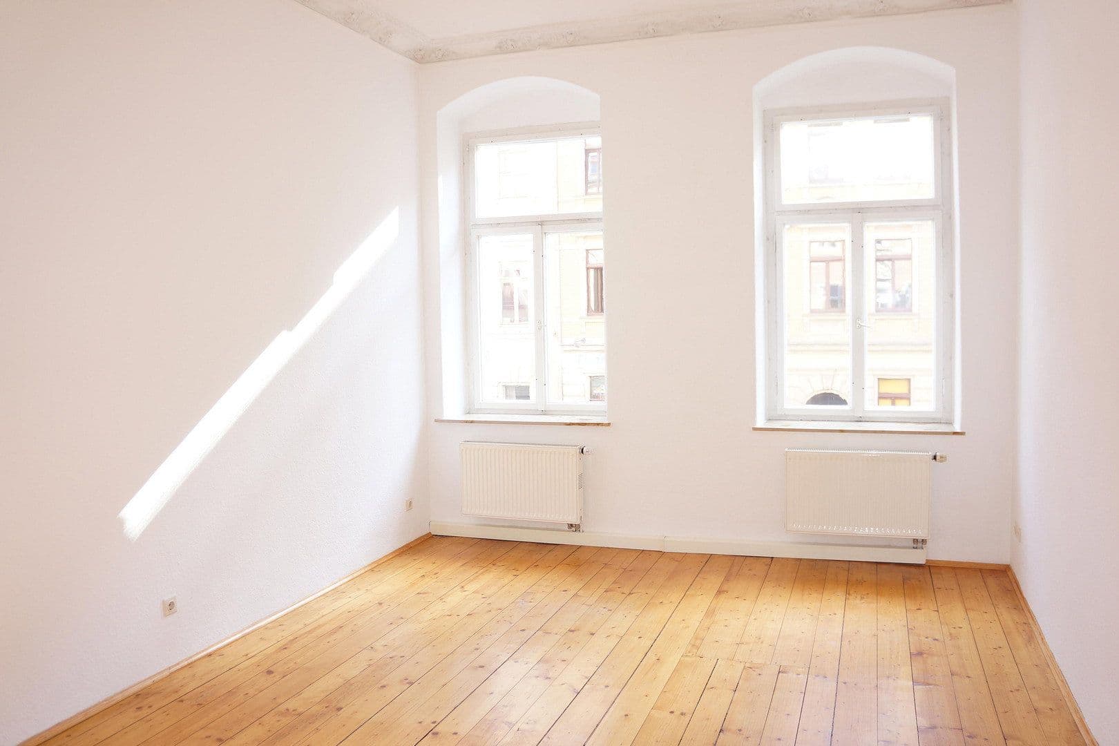 Pronájem bytu 4+1 103 m², Hertelstraße 16, Dresden, Sasko Pronájem bytu 4+1 103 m², Hertelstraße 16, Dresden, Sasko