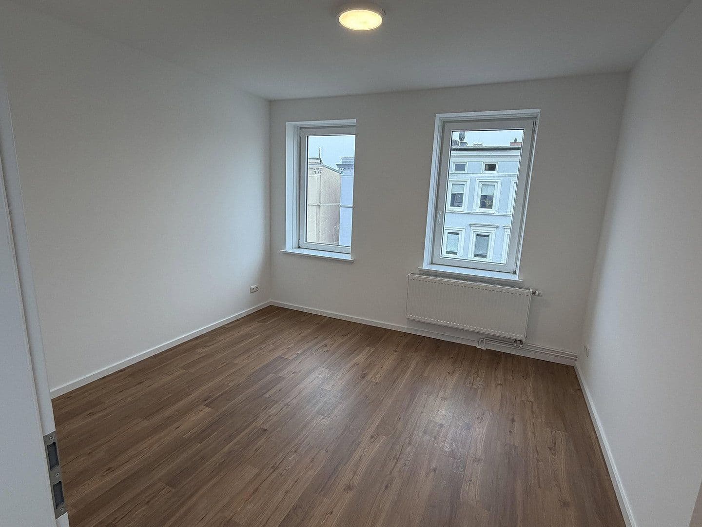 Prodej domu 217 m², pozemek 180 m², Lübeck, Šlesvicko-Holštýnsko Prodej domu 217 m², pozemek 180 m², Lübeck, Šlesvicko-Holštýnsko