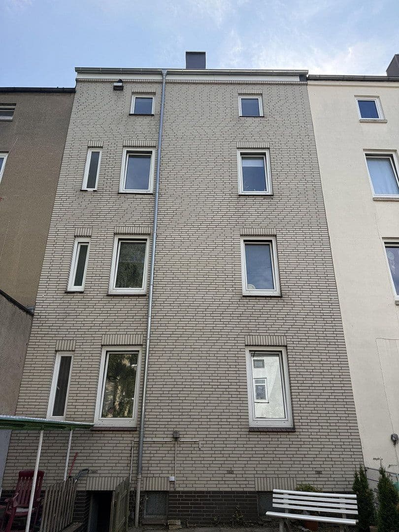 Prodej domu 217 m², pozemek 180 m², Lübeck, Šlesvicko-Holštýnsko Prodej domu 217 m², pozemek 180 m², Lübeck, Šlesvicko-Holštýnsko