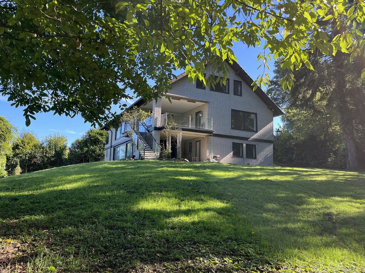 Prodej domu 350 m², pozemek 2.540 m², Overath, Severní Porýní-Vestfálsko Prodej domu 350 m², pozemek 2.540 m², Overath, Severní Porýní-Vestfálsko
