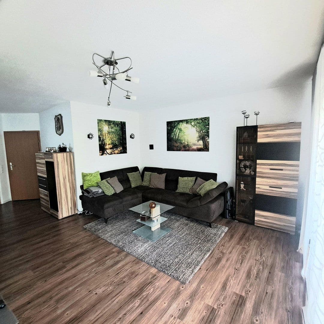 Prodej domu 125 m², pozemek 166 m², Brackenheim, Bádensko-Württembersko Prodej domu 125 m², pozemek 166 m², Brackenheim, Bádensko-Württembersko