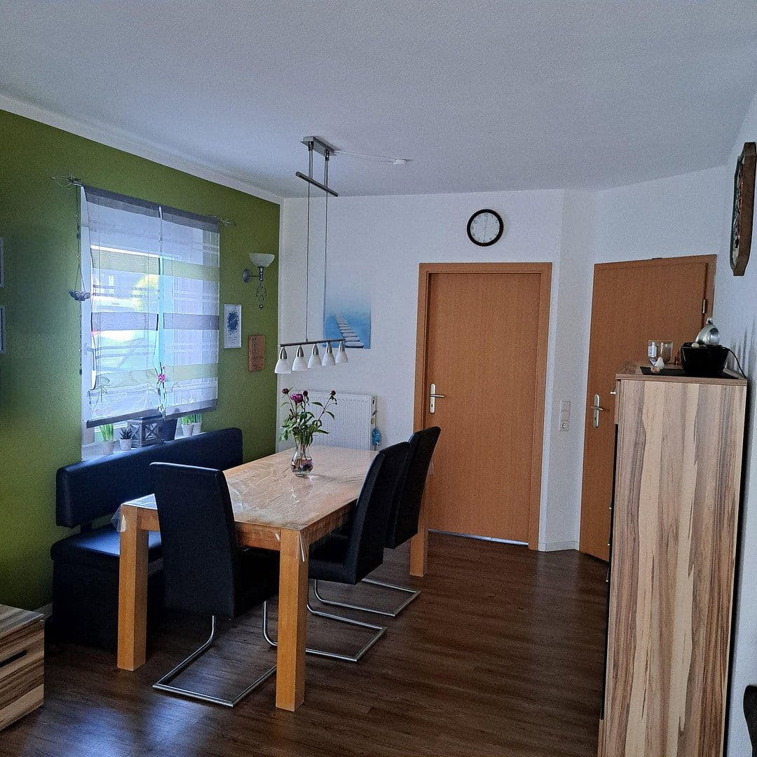 Prodej domu 125 m², pozemek 166 m², Brackenheim, Bádensko-Württembersko Prodej domu 125 m², pozemek 166 m², Brackenheim, Bádensko-Württembersko
