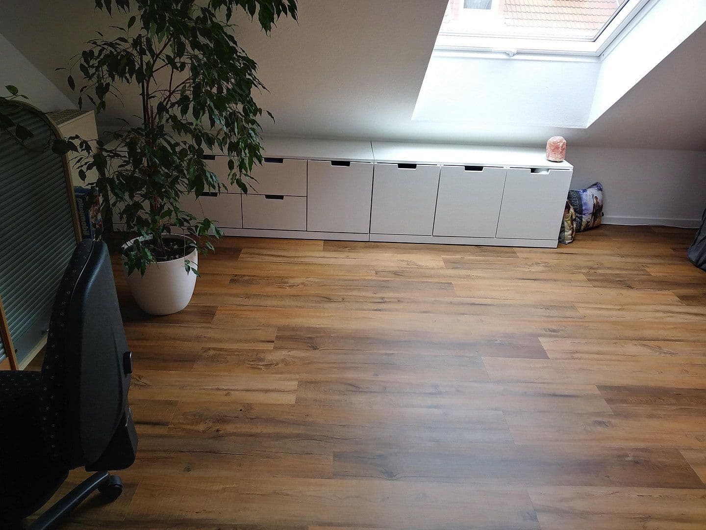 Prodej domu 125 m², pozemek 166 m², Brackenheim, Bádensko-Württembersko Prodej domu 125 m², pozemek 166 m², Brackenheim, Bádensko-Württembersko