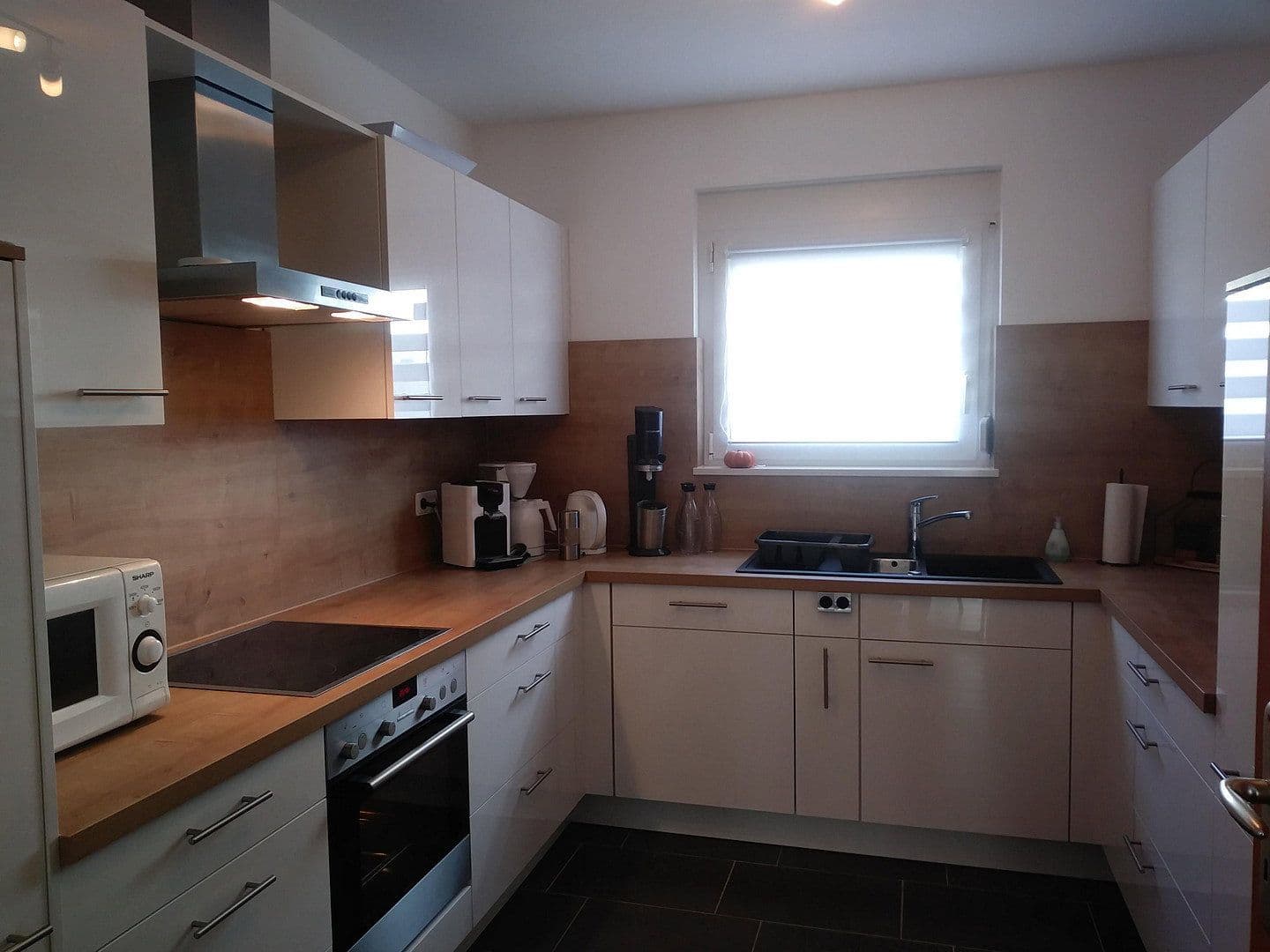 Prodej domu 125 m², pozemek 166 m², Brackenheim, Bádensko-Württembersko Prodej domu 125 m², pozemek 166 m², Brackenheim, Bádensko-Württembersko