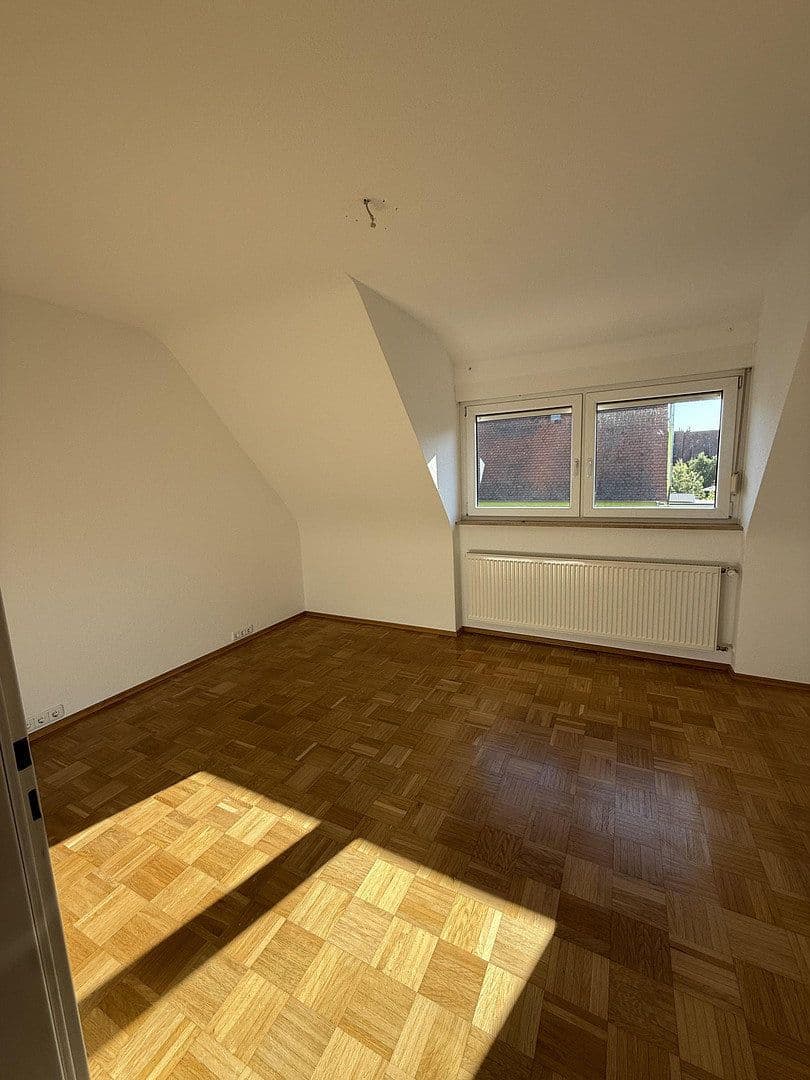 Pronájem bytu 3+1 84 m², Kalchreuth, Bavorsko Pronájem bytu 3+1 84 m², Kalchreuth, Bavorsko