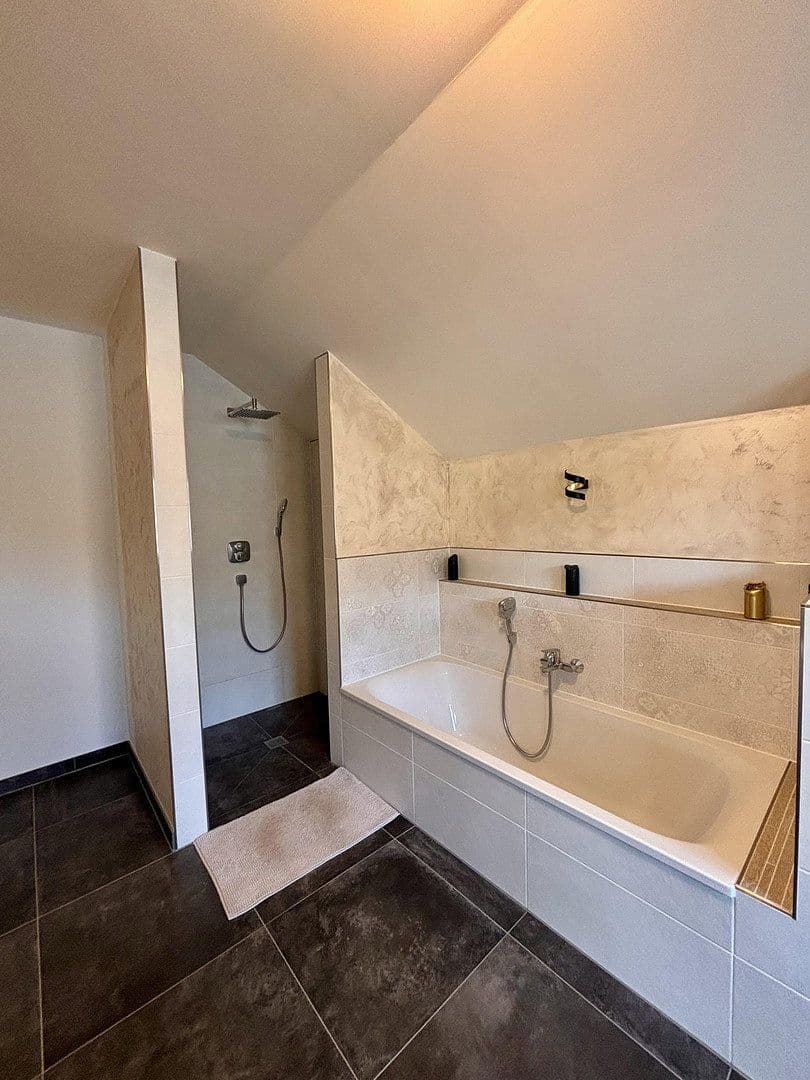 Prodej domu 168 m², pozemek 700 m², Ostring, Neuenhagen bei Berlin, Braniborsko Prodej domu 168 m², pozemek 700 m², Ostring, Neuenhagen bei Berlin, Braniborsko